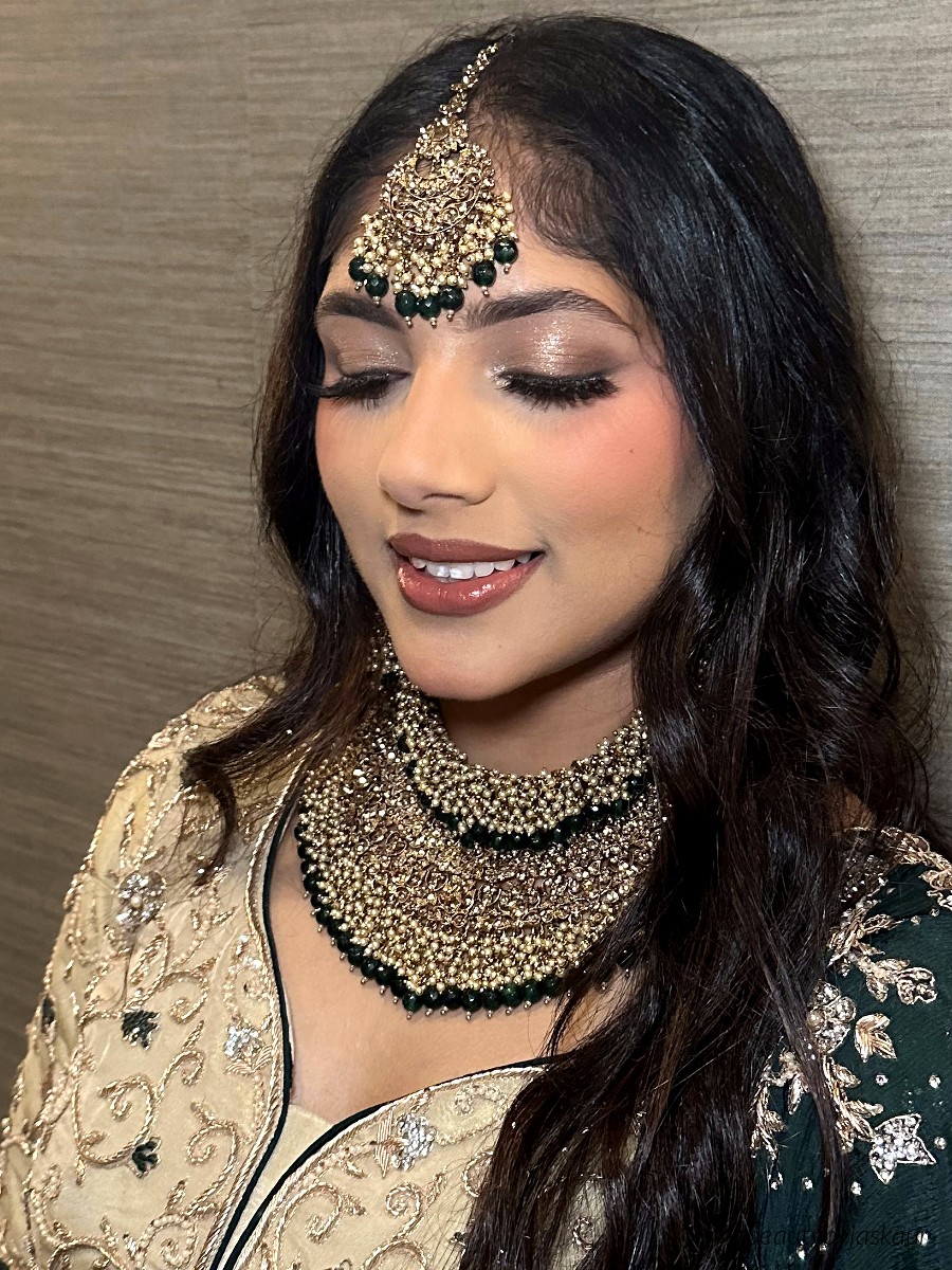 Bridal makeup look by Jas Kaur